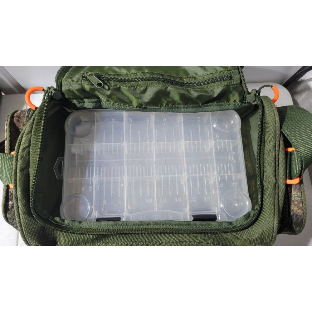 UGLY STIK Real Tree Green Camo Soft Side Tackle Bag w/ 4 Clear Lure Boxes - Picture 6 of 7